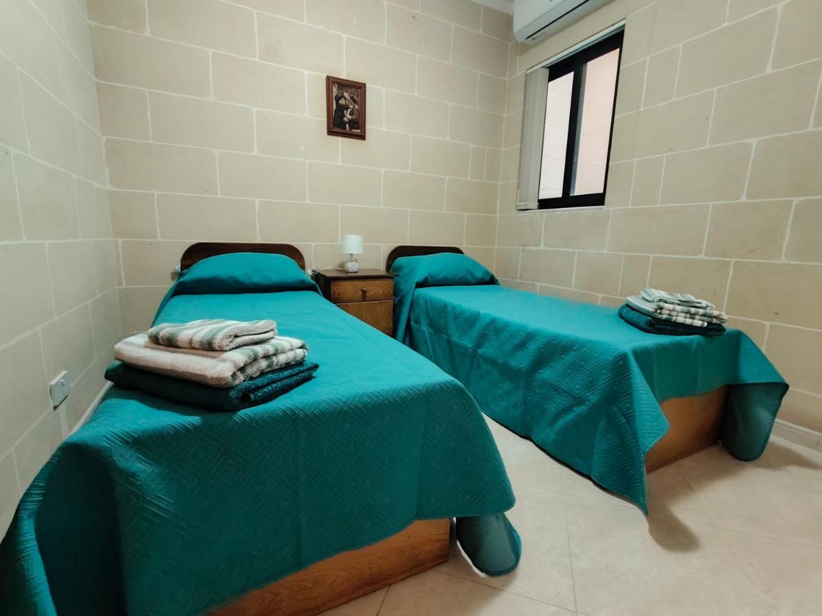 Seaview Apartment Zebbug  Buitenkant foto