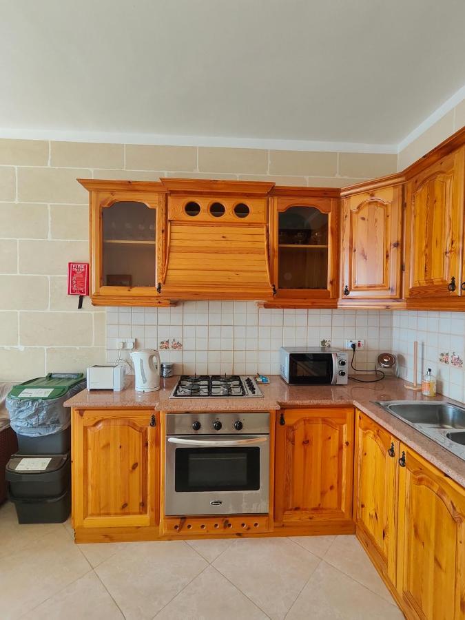Seaview Apartment Zebbug  Buitenkant foto