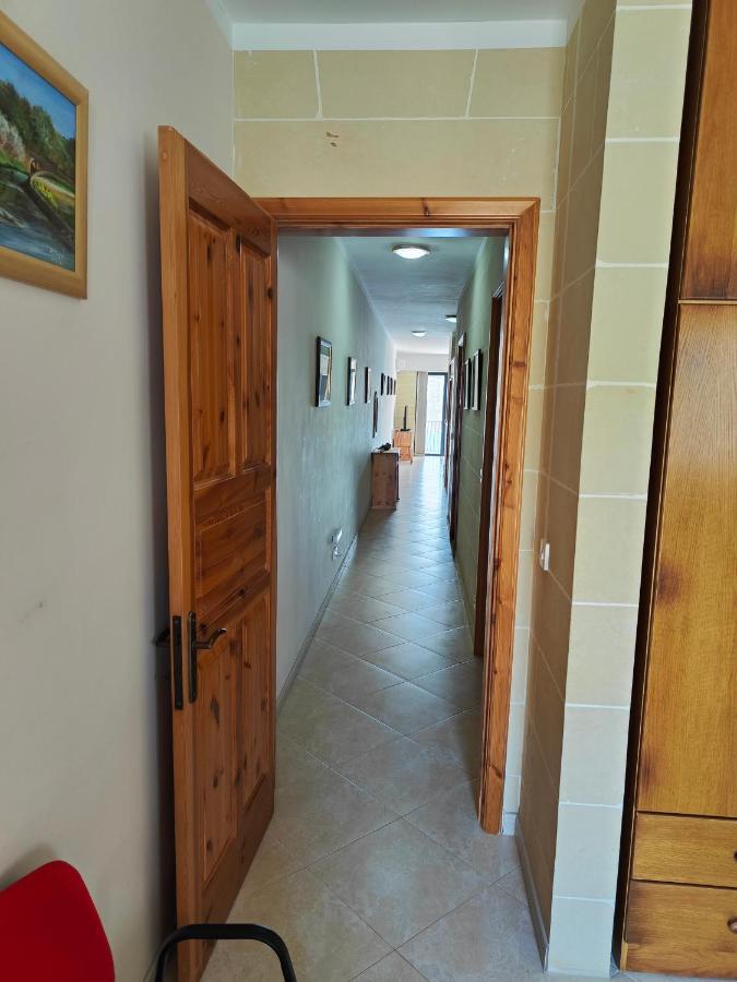 Seaview Apartment Zebbug  Buitenkant foto