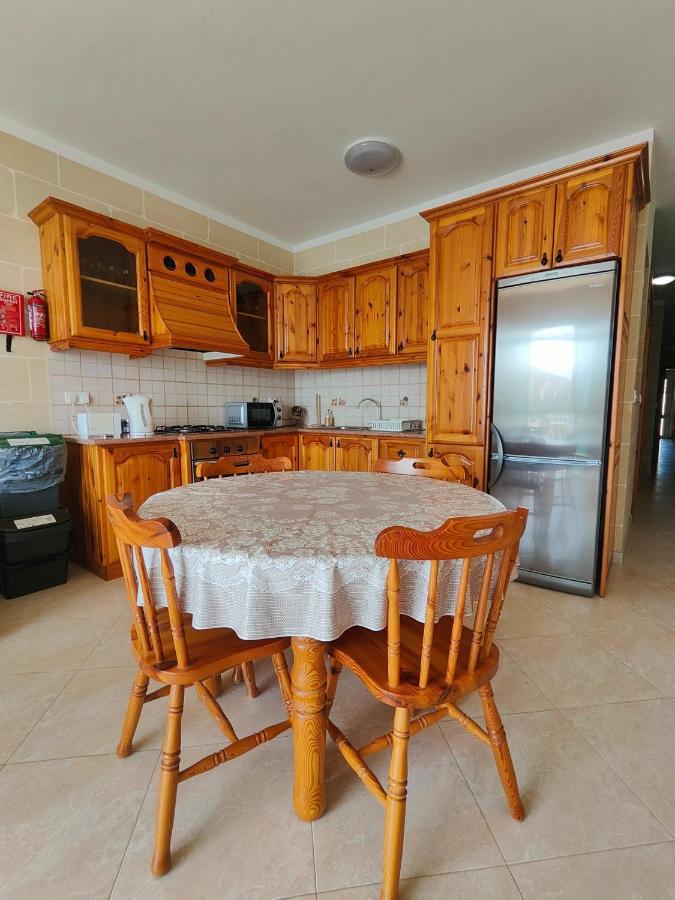 Seaview Apartment Zebbug  Buitenkant foto