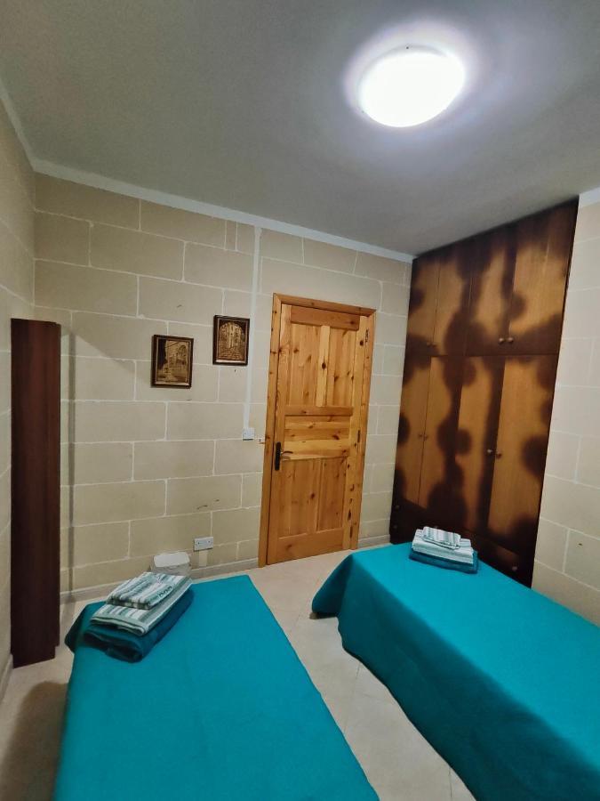 Seaview Apartment Zebbug  Buitenkant foto