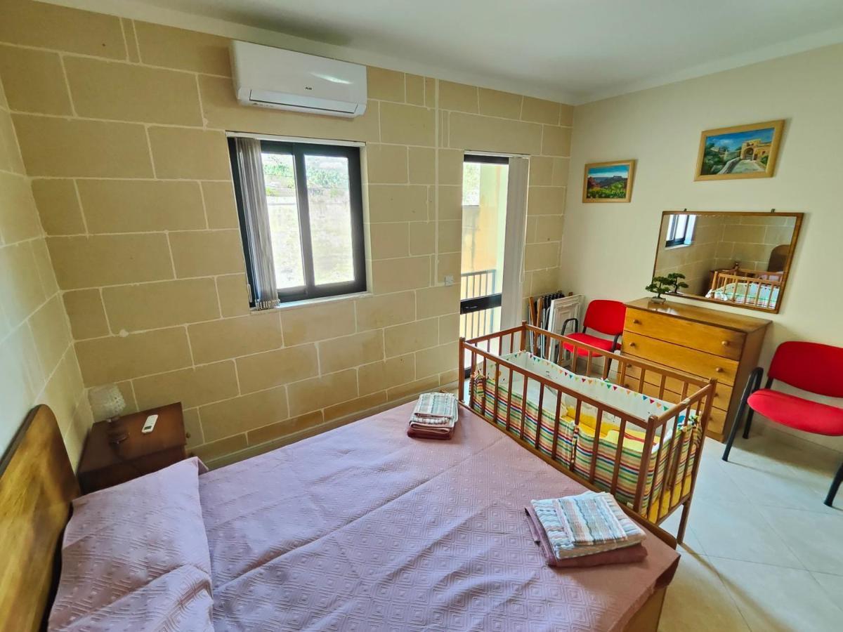 Seaview Apartment Zebbug  Buitenkant foto